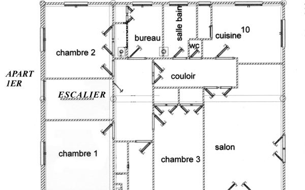 Immeuble à vendre    7 pièces • 315,42 m2 Bourg-Madame