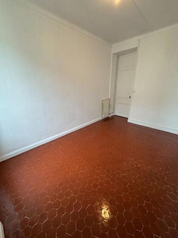 SAINT ROCH -  A LOUER - 3 PIECES - AVENUE GIACCOBI 06300 NICE -