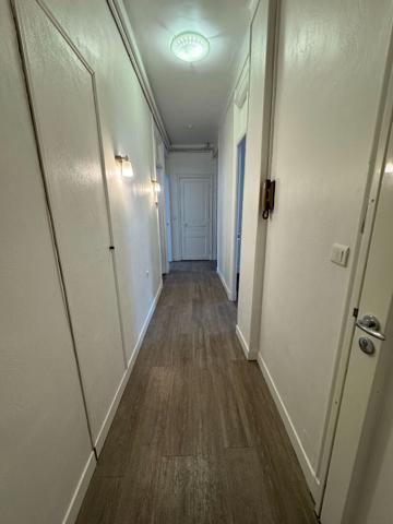 SAINT ROCH -  A LOUER - 3 PIECES - AVENUE GIACCOBI 06300 NICE -