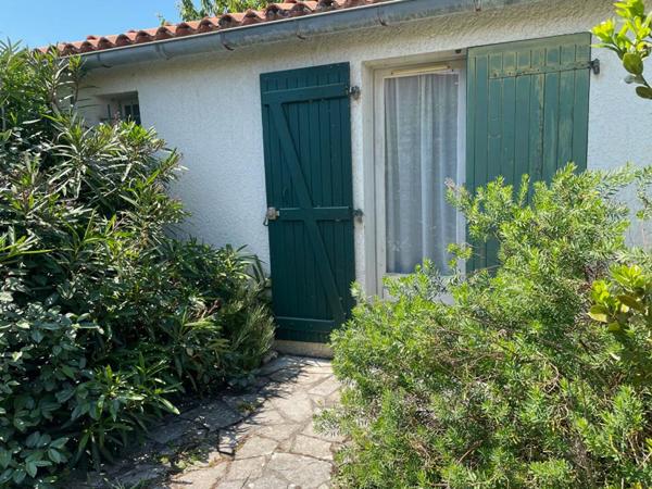 17310 - Appartement  T1 - La Cotiniere - 1 pièce(s) 17m2 avec extérieur --  Ile d'Oléron --
