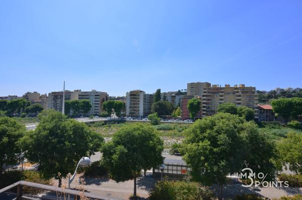 Nice (06300) VAUBAN / T4 + deux balcons