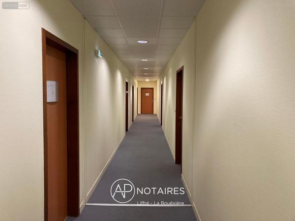 Entrepôt et bureaux à vendre à Cesson-Sévigné en Ille-et-Vilaine (35510), ref : VP077-APNOTAIRES