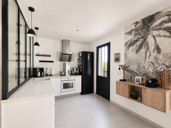 VILLA MODERNE TYPE 4 PIECES AVEC PISCINE PARC FRANCOIS MITERRAND