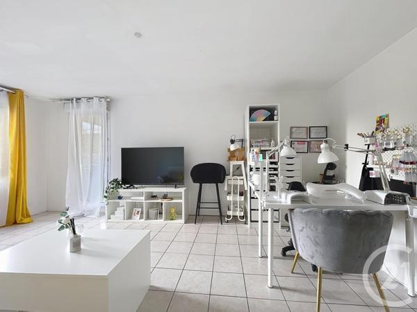 Appartement F3 à vendre  3 pièces - 71,38 m2 MOISSY CRAMAYEL - 77