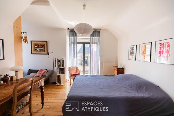 Maison de ville rénovée, volumes traversants et jardin paysagé