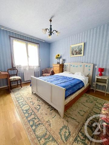 Maison à vendre  7 pièces - 134 m 2   MOZAC  - 63