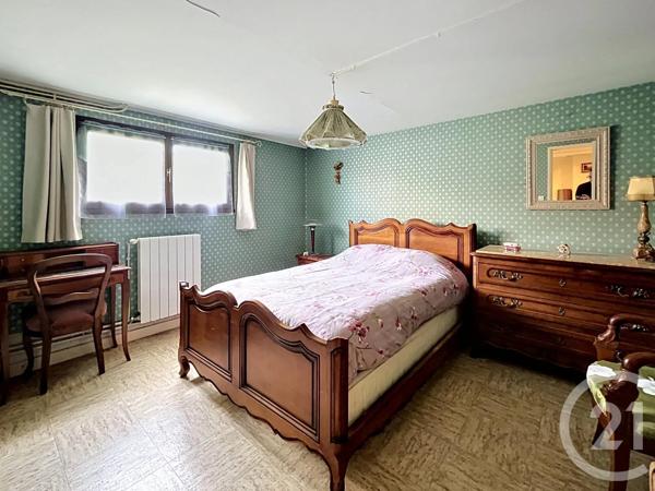 Maison à vendre  7 pièces - 134 m 2   MOZAC  - 63