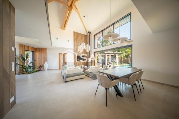 Villa d'exception 240 m², studio, piscine