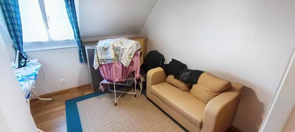 Maison de ville rénovée offrant env 96 m² hab