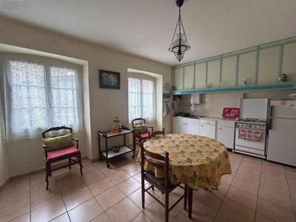 Maison à vendre à Bordeaux en Gironde (33000), ref : 026/968..