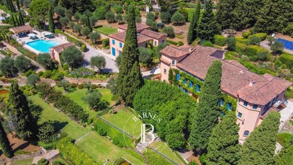 Grasse, Propriété 7 Chambres -  1 100 m² à vendre