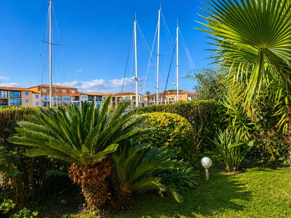 Cogolin (83310) PORT COGOLIN - APPARTEMENT DE STANDING AVEC JARDIN PRIVATIF
