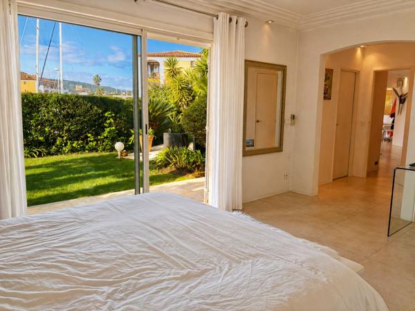 Cogolin (83310) PORT COGOLIN - APPARTEMENT DE STANDING AVEC JARDIN PRIVATIF
