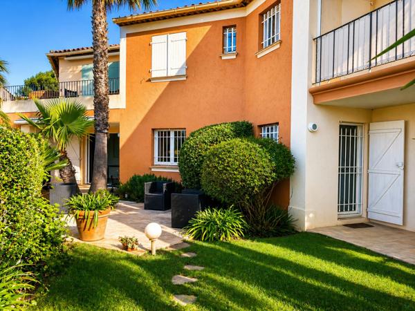 Cogolin (83310) PORT COGOLIN - APPARTEMENT DE STANDING AVEC JARDIN PRIVATIF