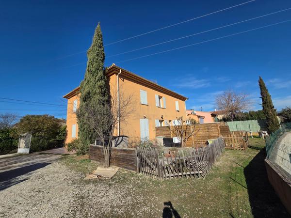 T3 avec jardin et parkings – Pertuis