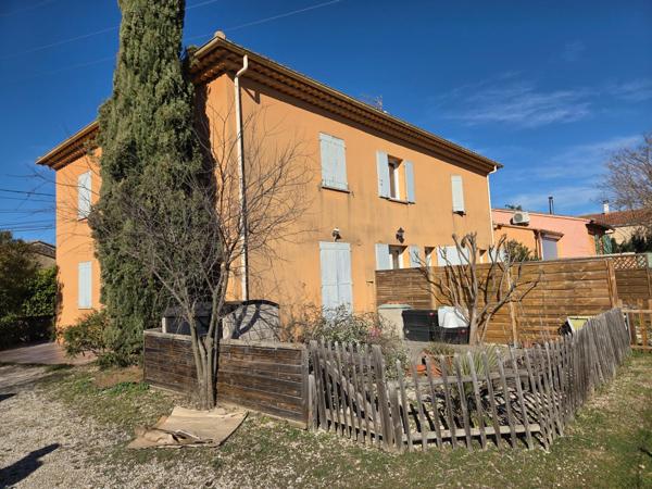 T3 avec jardin et parkings – Pertuis