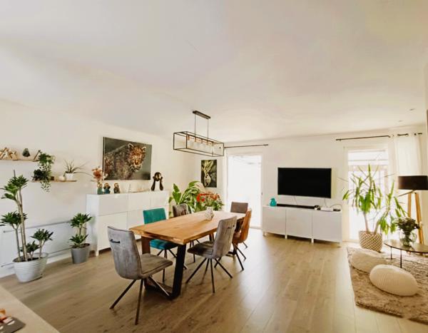 Maison  6 pièce(s)  4 chambre(s)  127.4 m²