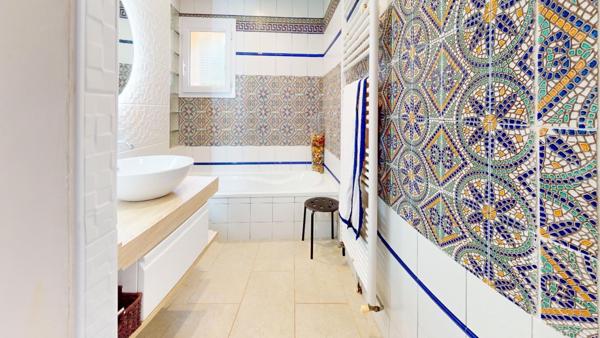 Maison d'exception à Puget Ville