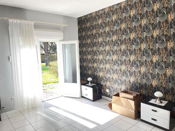 Maison 2 chambres, jardin avec piscine