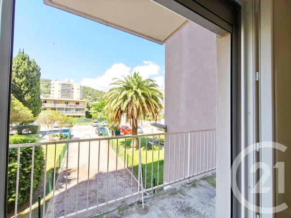 Appartement F4 à vendre  4 pièces - 79,69 m 2   LA GARDE  - 83