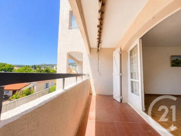 Appartement F4 à vendre  4 pièces - 79,69 m 2   LA GARDE  - 83