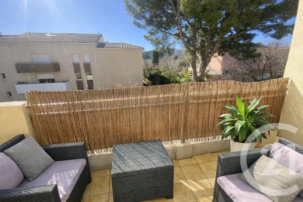Appartement F4 à vendre  4 pièces - 79,69 m 2   LA GARDE  - 83