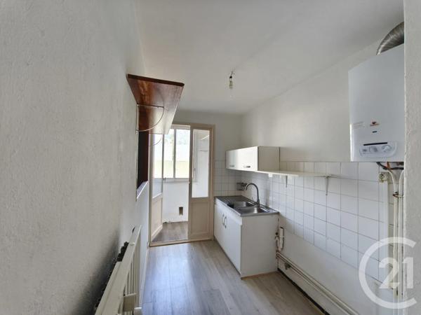 Appartement F4 à vendre  4 pièces - 79,69 m 2   LA GARDE  - 83