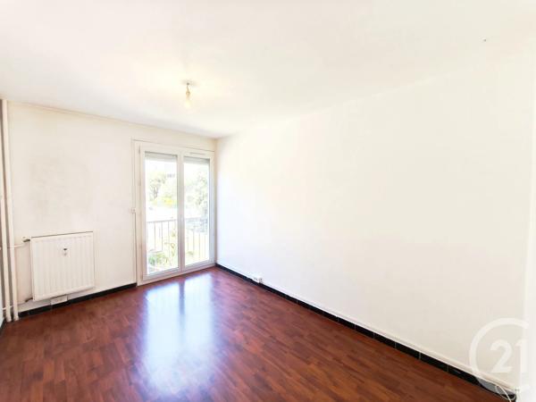 Appartement F4 à vendre  4 pièces - 79,69 m 2   LA GARDE  - 83