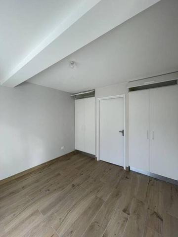 REF 12107 - F4 ENTIEREMENT REFAIT A NEUF AVEC TERRASSE