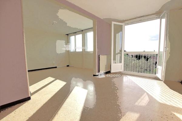 Pertuis (84120) T4 avec vue et parking