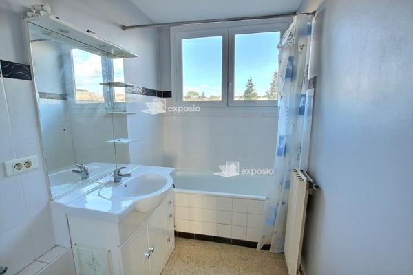 Pertuis (84120) T4 avec vue et parking