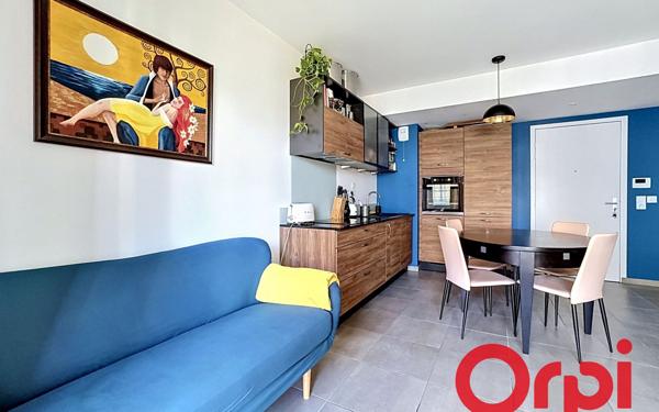 Appartement à vendre    3 pièces • 61,90 m2 Pierre-Bénite
