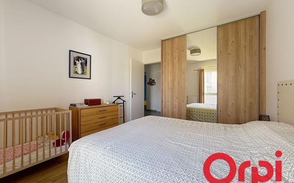 Appartement à vendre    3 pièces • 61,90 m2 Pierre-Bénite