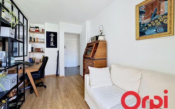Appartement à vendre    3 pièces • 61,90 m2 Pierre-Bénite