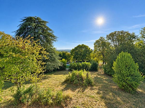 Maison 7 pièces 241 m2