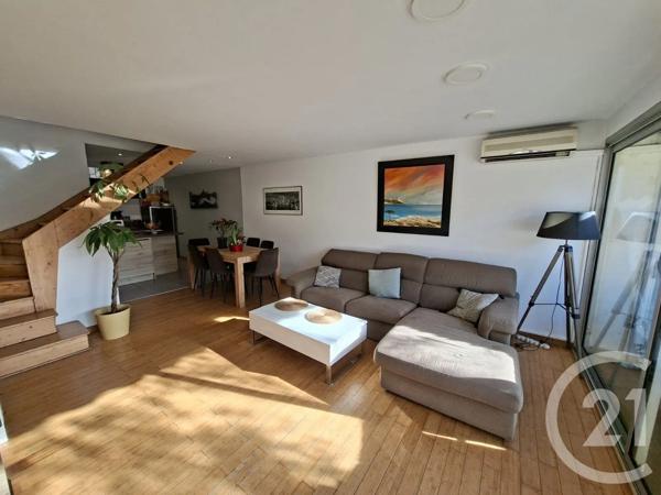 Appartement T3 à vendre  3 pièces - 63,47 m 2   MARSEILLE  - 13012