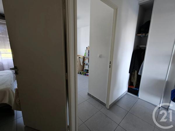 Appartement T3 à vendre  3 pièces - 63,47 m 2   MARSEILLE  - 13012