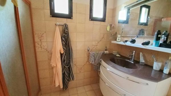 MAISON FAMILIALE A VENDRE GUERLEDAN MUR-DE-BRETAGNE 22 BRETAGNE