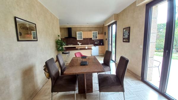 MAISON FAMILIALE A VENDRE GUERLEDAN MUR-DE-BRETAGNE 22 BRETAGNE