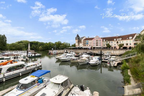 Cergy (95000) Rare à la vente – Appartement T4 avec terrasse, plein Sud-Ouest, face au port de Cergy et à l’Oise.