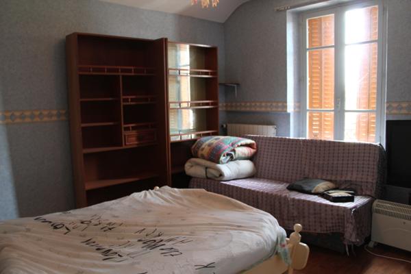 Cosne d’Allier - Maison résidentielle sur un terrain de 1165m² Cosne-d'Allier (03430)