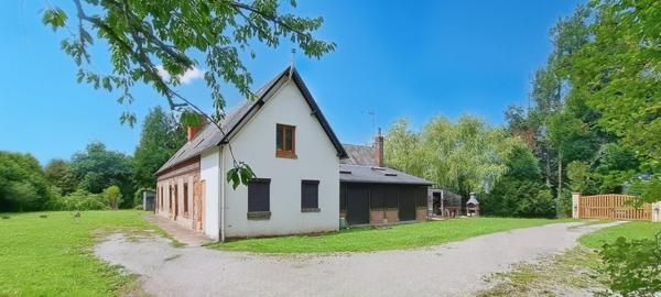 Maison de pays de plain-pied  sans vis à vis