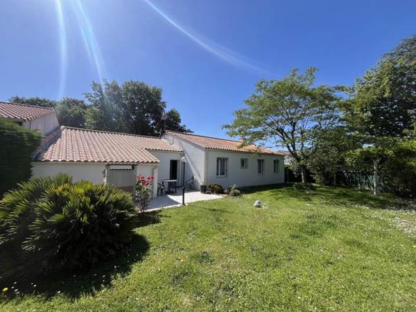 Maison à vendre 248 145 € Le Poiré-sur-Vie 5 p 91 m² DPE D