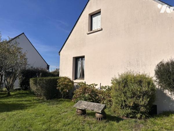 ST AVÉ au calme, entre le bourg et la Gare de Vannes, maison 4 chambres, jardin 600 m²