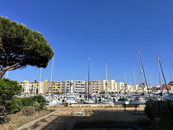 PORT LEUCATE : Appartement T2 avec accès privatif sur le port
