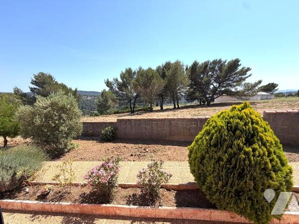 Votre oasis familiale à Carnoux : villa T5 spacieuse, calme et proximité des écoles, à saisir !