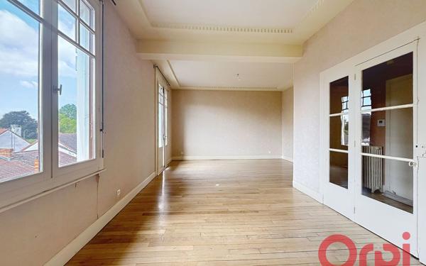 Appartement à vendre    3 pièces • 112 m2 Vichy