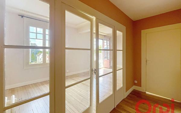 Appartement à vendre    3 pièces • 112 m2 Vichy