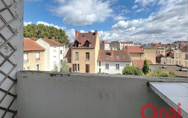 Appartement à vendre    3 pièces • 112 m2 Vichy