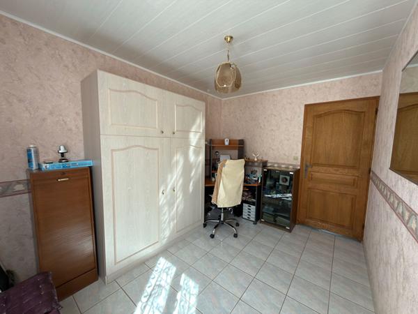 A VENDRE 83470 SAINT MAXIMIN LA SAINTE BAUME MAISON PLAIN PIED  TYPE 4 DE 120M² SUR  2040 M² DE JARDIN DEUX GARAGES PISCINE